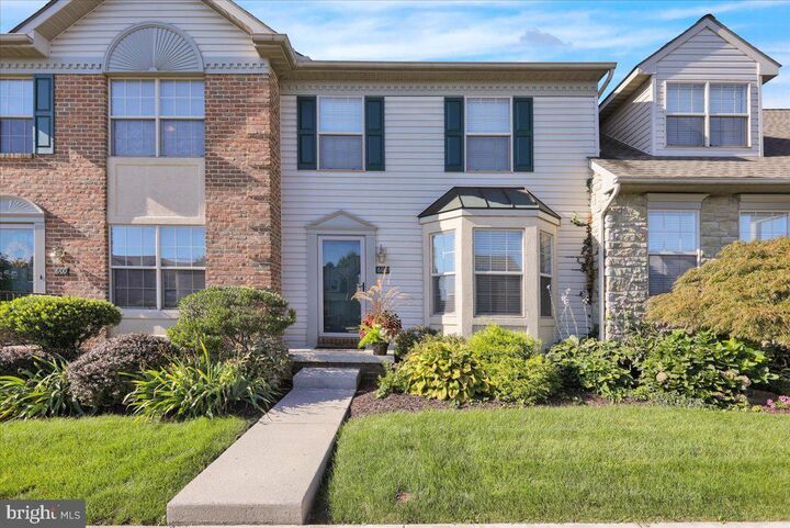 602 Cobblestone Lane  Lancaster PA 17601 photo