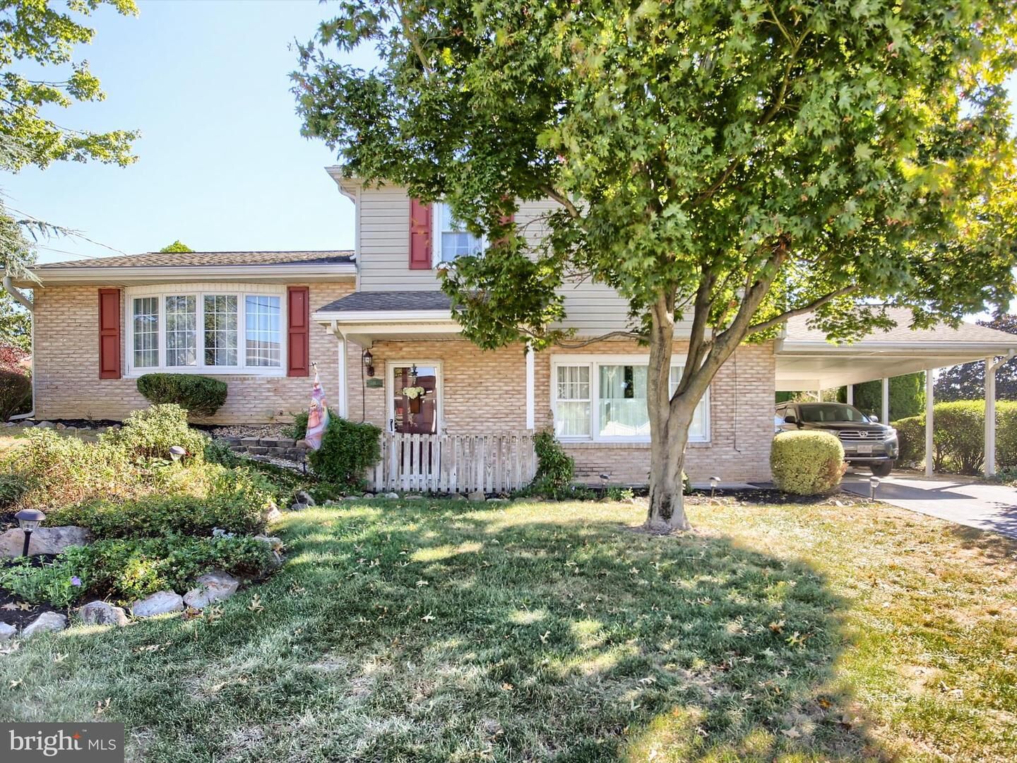 Property Photo: 102 Mountain View Drive PA 17025