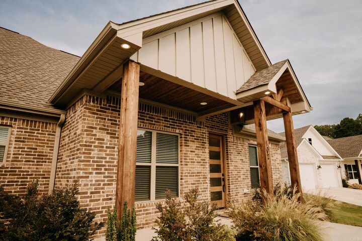 Property Photo: 102 Red Crest Cove AR 72015