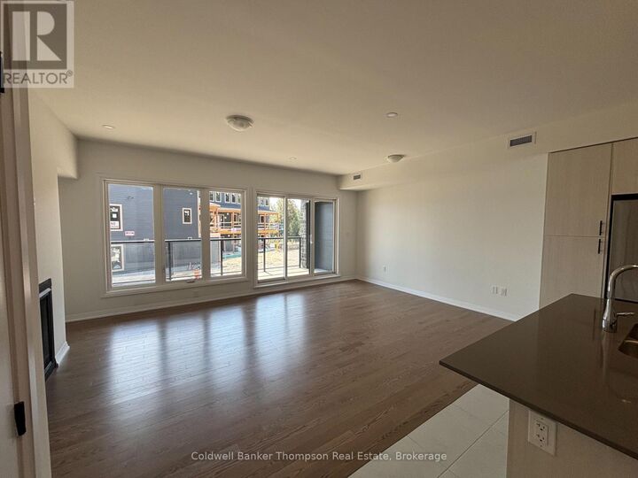 Photo de la propriété:  245 Crescent Bay Lane  ON P1H 1B9 