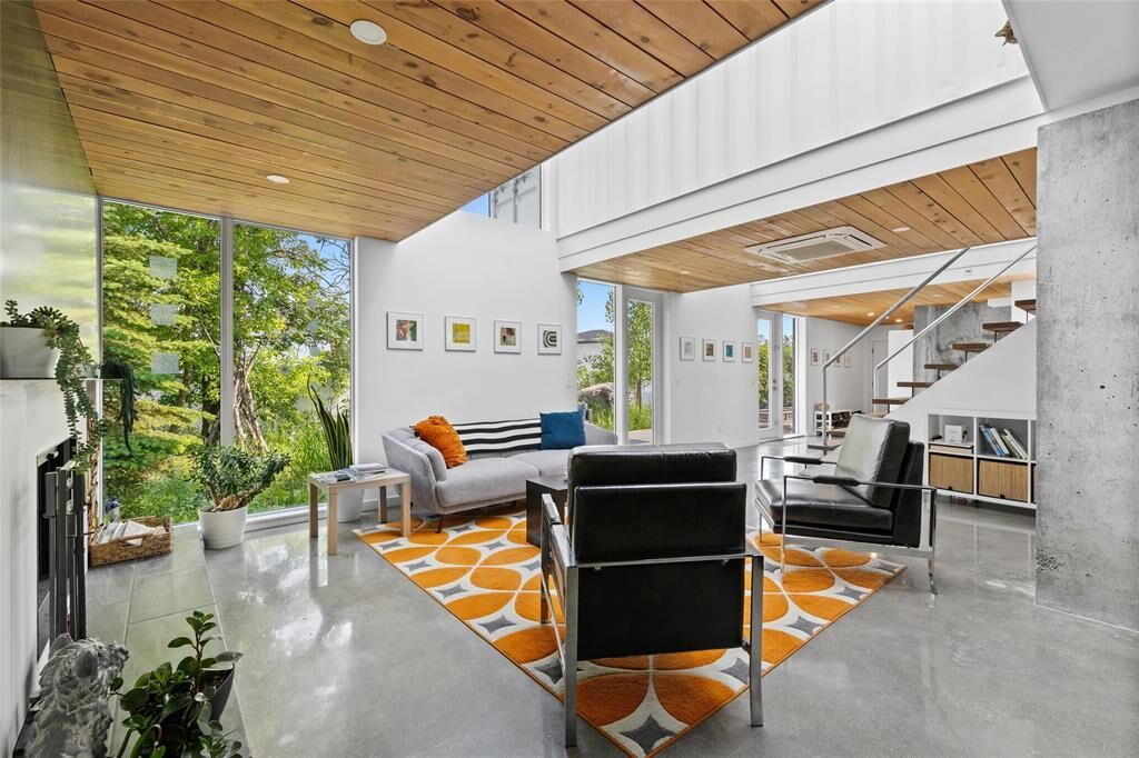 Property Photo: 131 College Avenue MB R0A 0V0