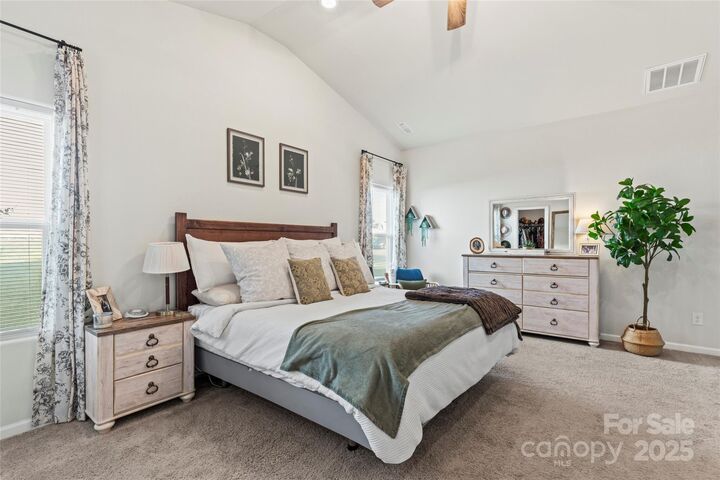 Property Photo: 3112 Wynn Way NC 28215