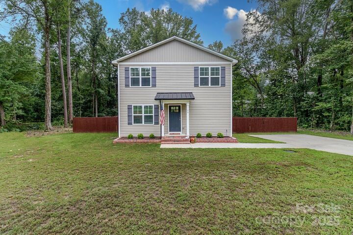 Property Photo:  79 Cumberland Court SW  NC 28025 