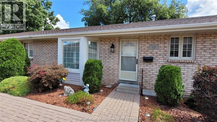 1200 Elgin Street 13  Wallaceburg ON N8A 3E8 photo