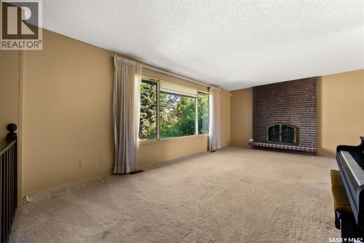 Photo de la propriété: 19 Mayfield Road SK S4V 0B7