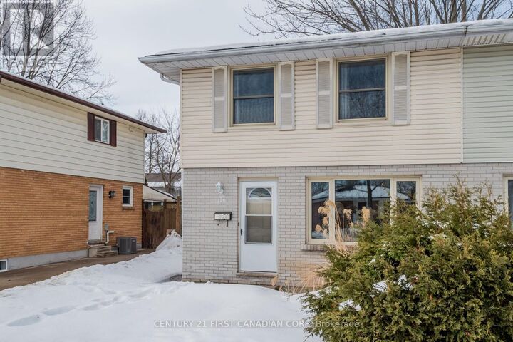 Property Photo: 111 Woodrow Crescent ON N6E 1E7