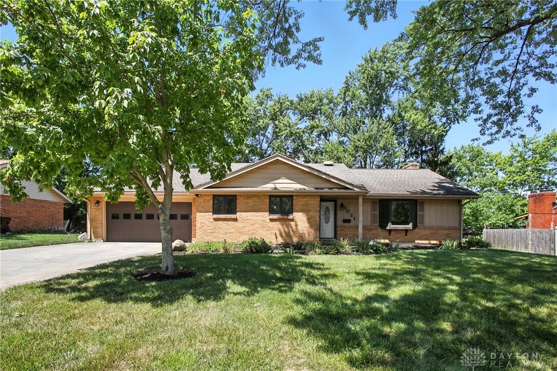 Property Photo:  2021 Stayman Drive  OH 45440 
