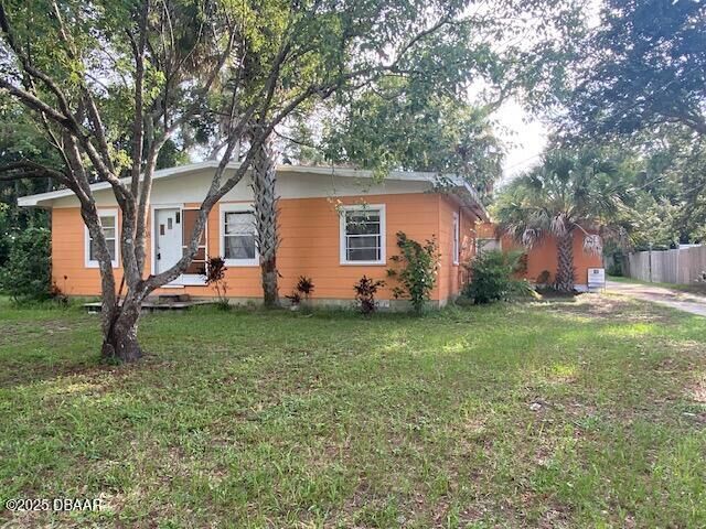 Property Photo: 1608 Moravia Avenue FL 32117