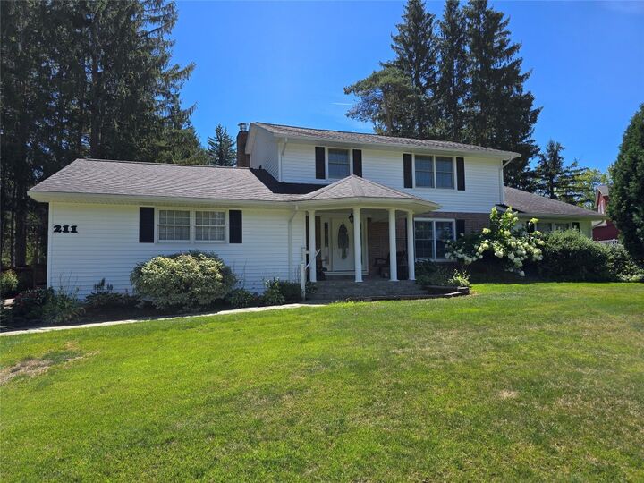 211 Fairway Drive  Edinboro PA 16412 photo
