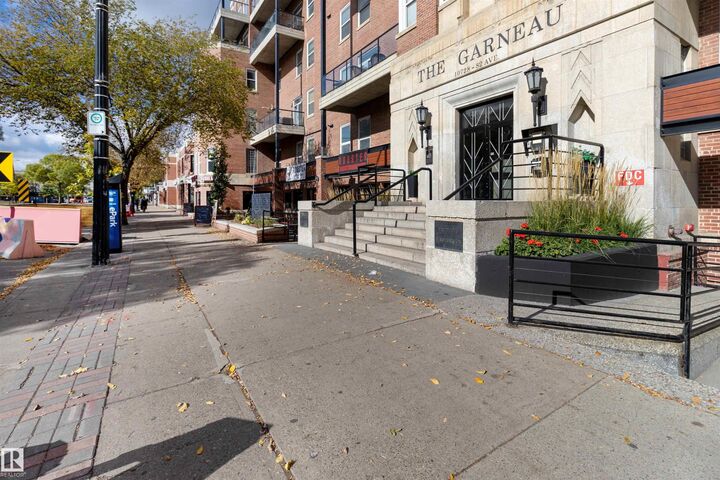 Property Photo: 10728 82 Avenue NW 511 AB T6E 6P5