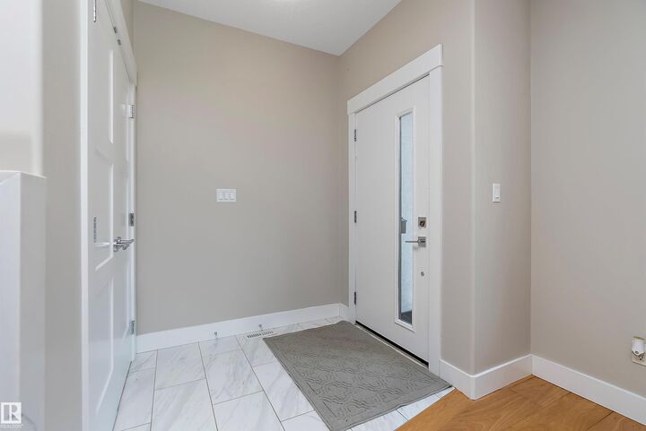 Property Photo:  8422 117 Street NW  AB T6G 1R4 