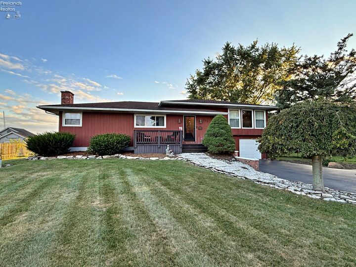 Property Photo:  930 E Tr 122  OH 44883 