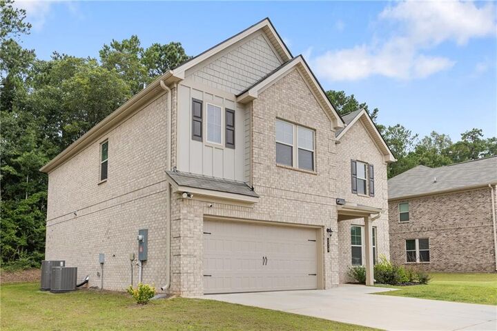 Property Photo: 116 Cabin Way GA 30228