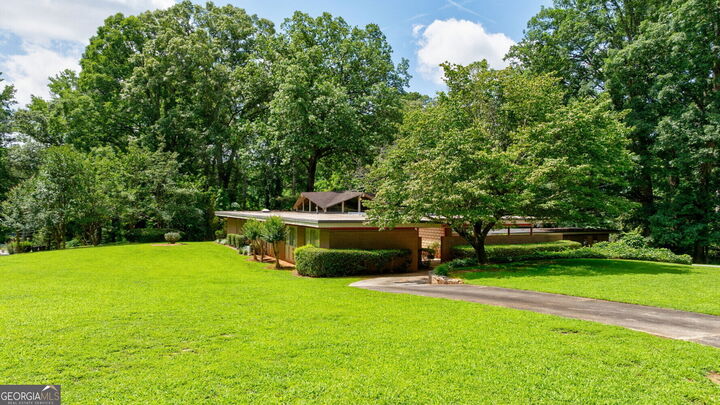 Property Photo: 4296 Durham Circle GA 30083