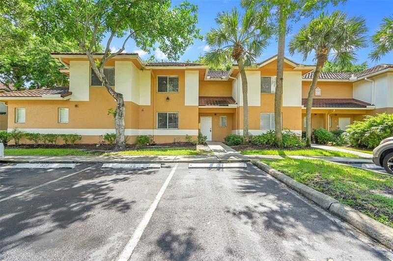 Property Photo: 796 NW 91st Ter 796 FL 33324