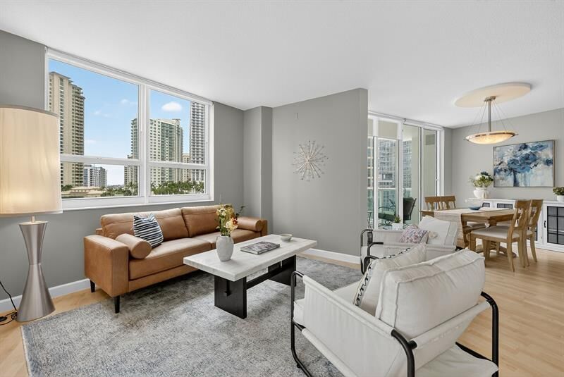 Property Photo: 350 SE 2nd St 1030 FL 33301