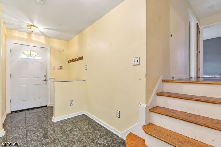 Property Photo: 125 Westfield Rd NJ 07023