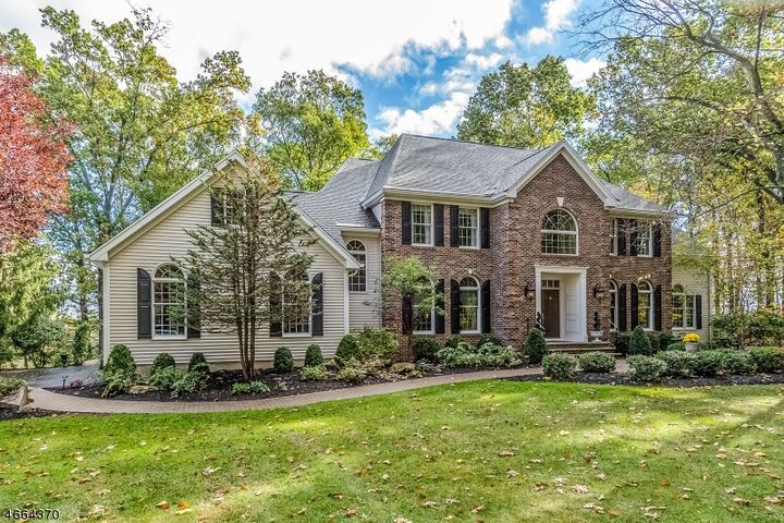 5 Wood Hollow Dr  Union Twp. NJ 08867 photo