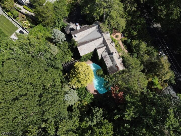 33 Hawthorne Rd  Essex Fells Twp. NJ 07021 photo