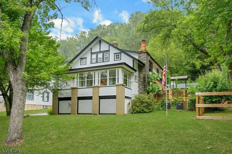 Property Photo: 6 N Maple Ave NJ 07853