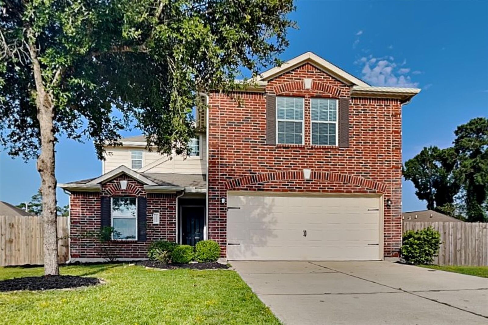 Property Photo: 10208 Red Fern Court TX 77385