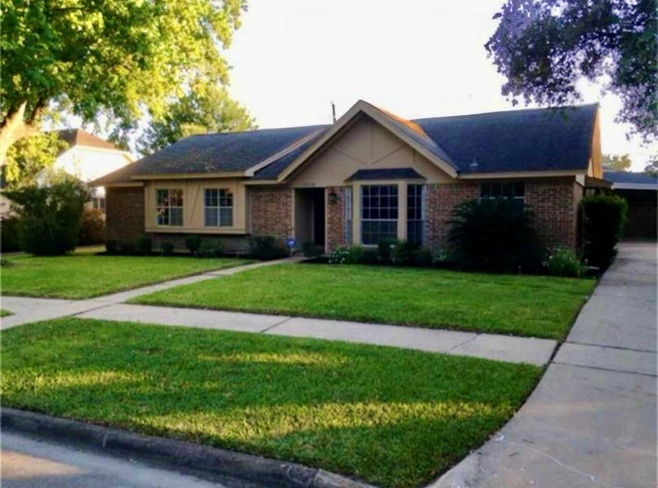 Property Photo: 10338 Shell Rock Road TX 77571