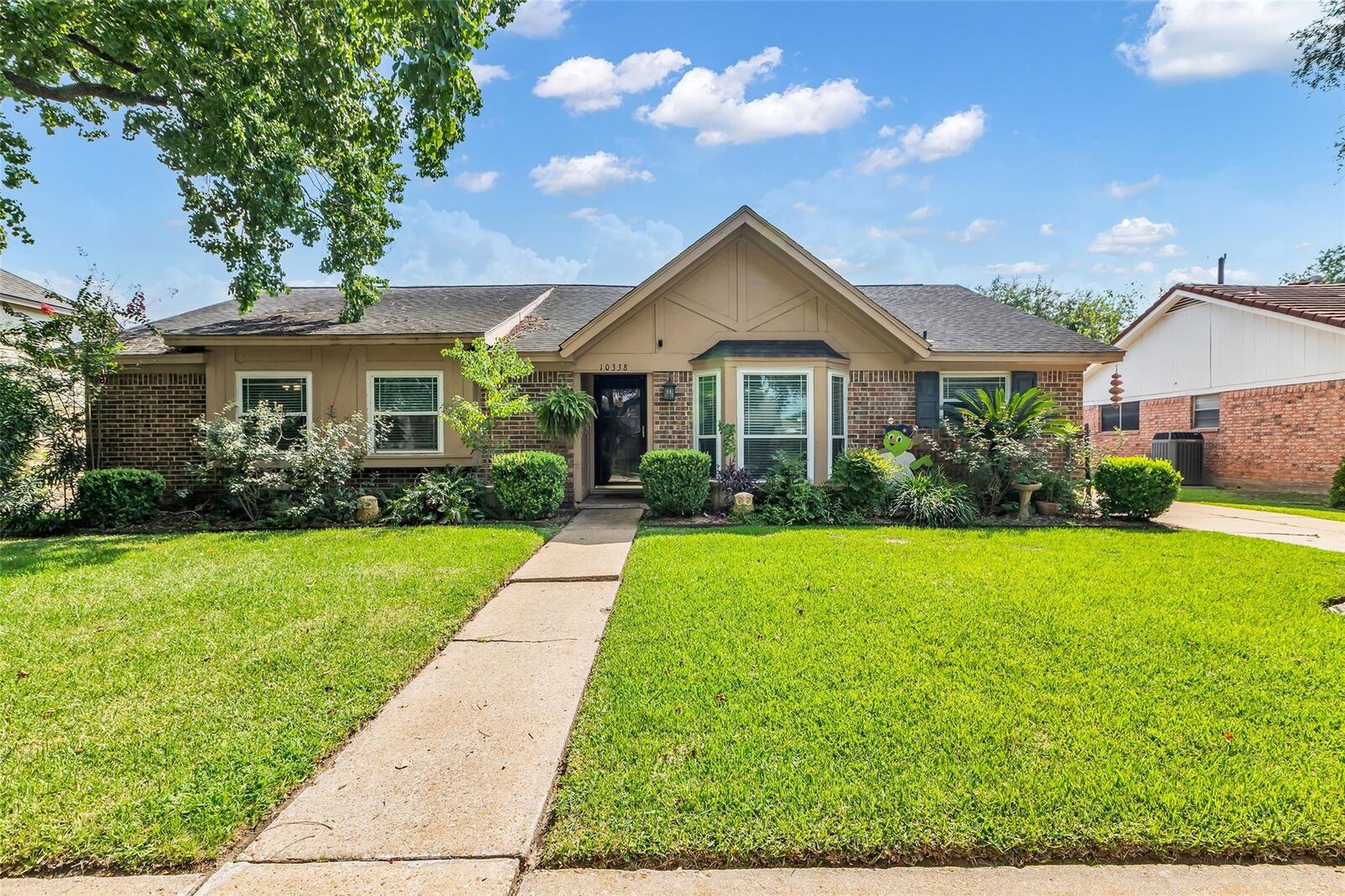 Property Photo: 10338 Shell Rock Road TX 77571