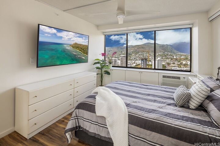 Property Photo:  2333 Kapiolani Boulevard 2707  HI 96826 