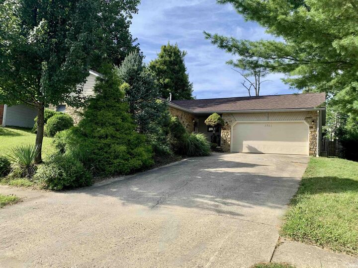 Property Photo: 1701 E Thornton Drive IN 47401