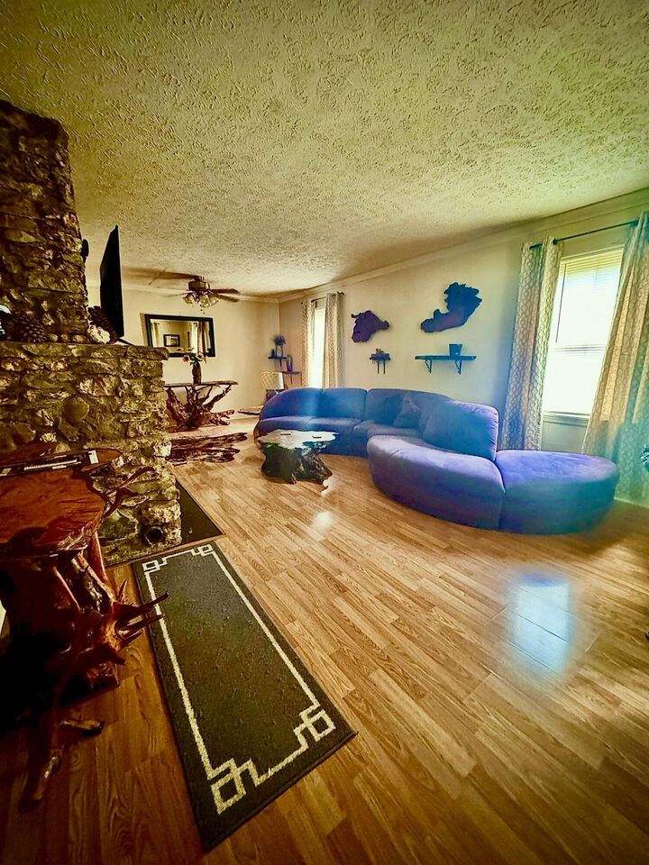 Property Photo: 975 Boat Dock Road KY 42501