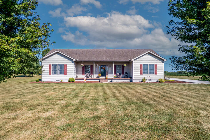 Property Photo:  60 Keith Way  KY 41189 