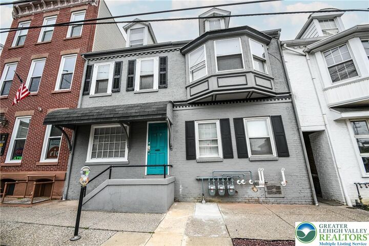 459 W Linden 1-B  Allentown City PA 18102 photo