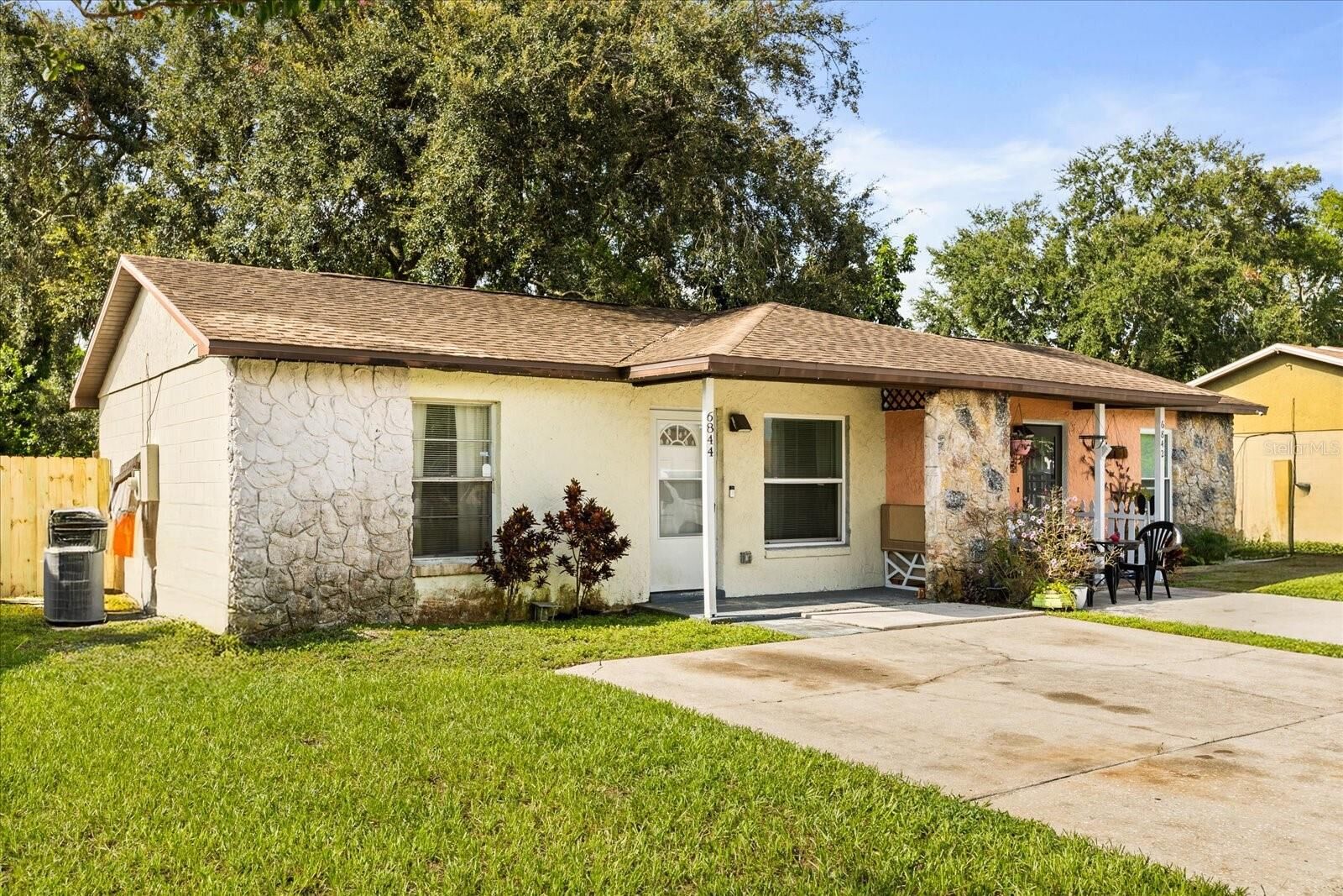 Property Photo:  6844 Longmeade Lane  FL 32822 