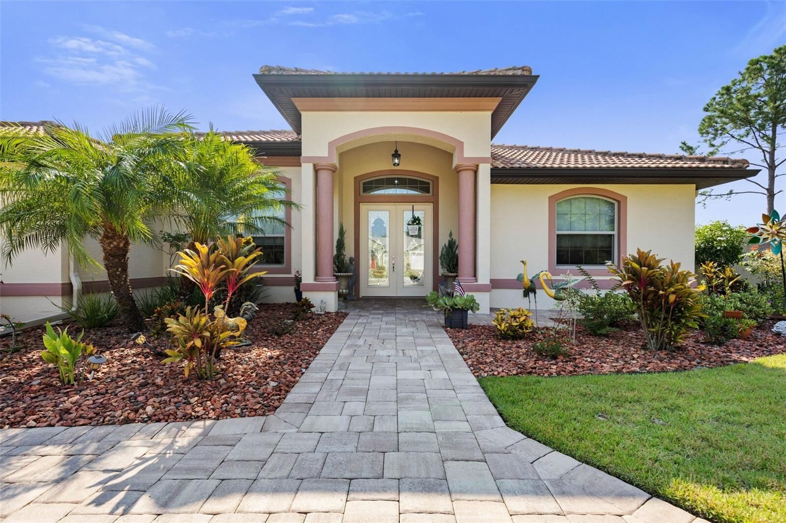 Property Photo:  3 Farmdale Lane  FL 32137 