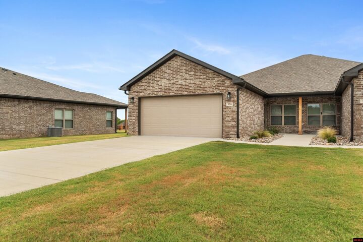 Property Photo: 370 Turnberry Court AR 72653