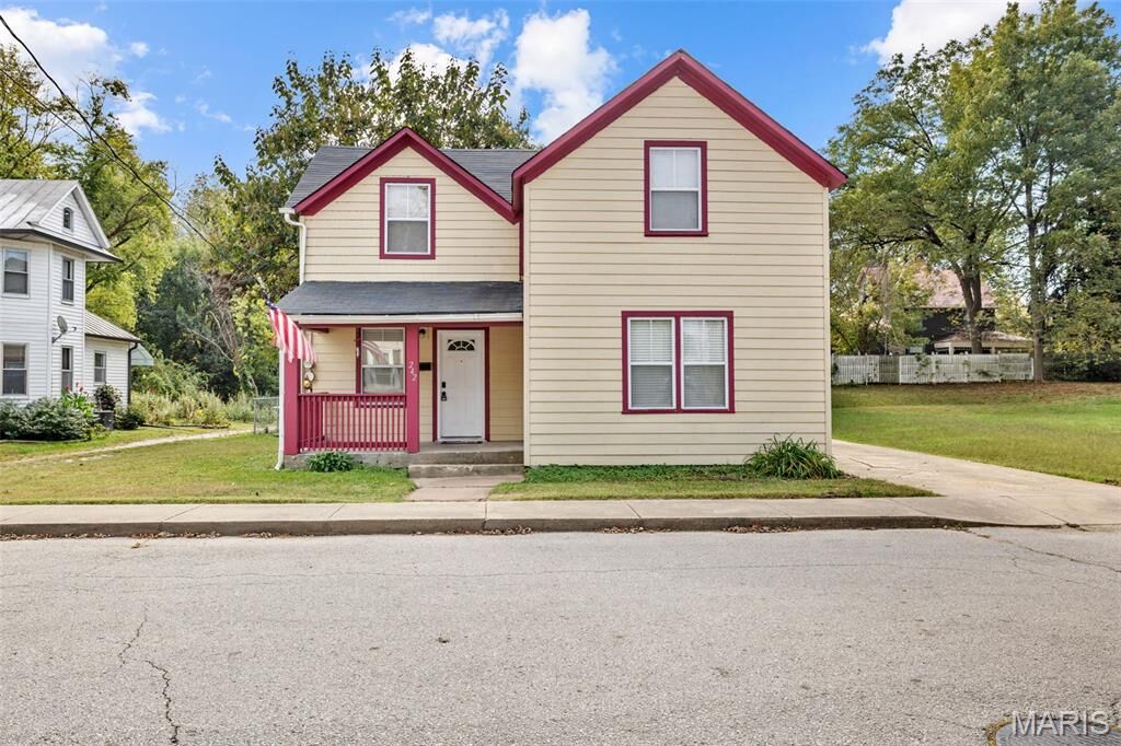 Property Photo:  242 La Haye  MO 63670 