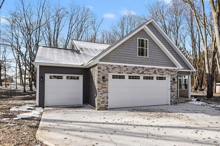 Property Photo:  9209 Kellie Lane  MI 49083 