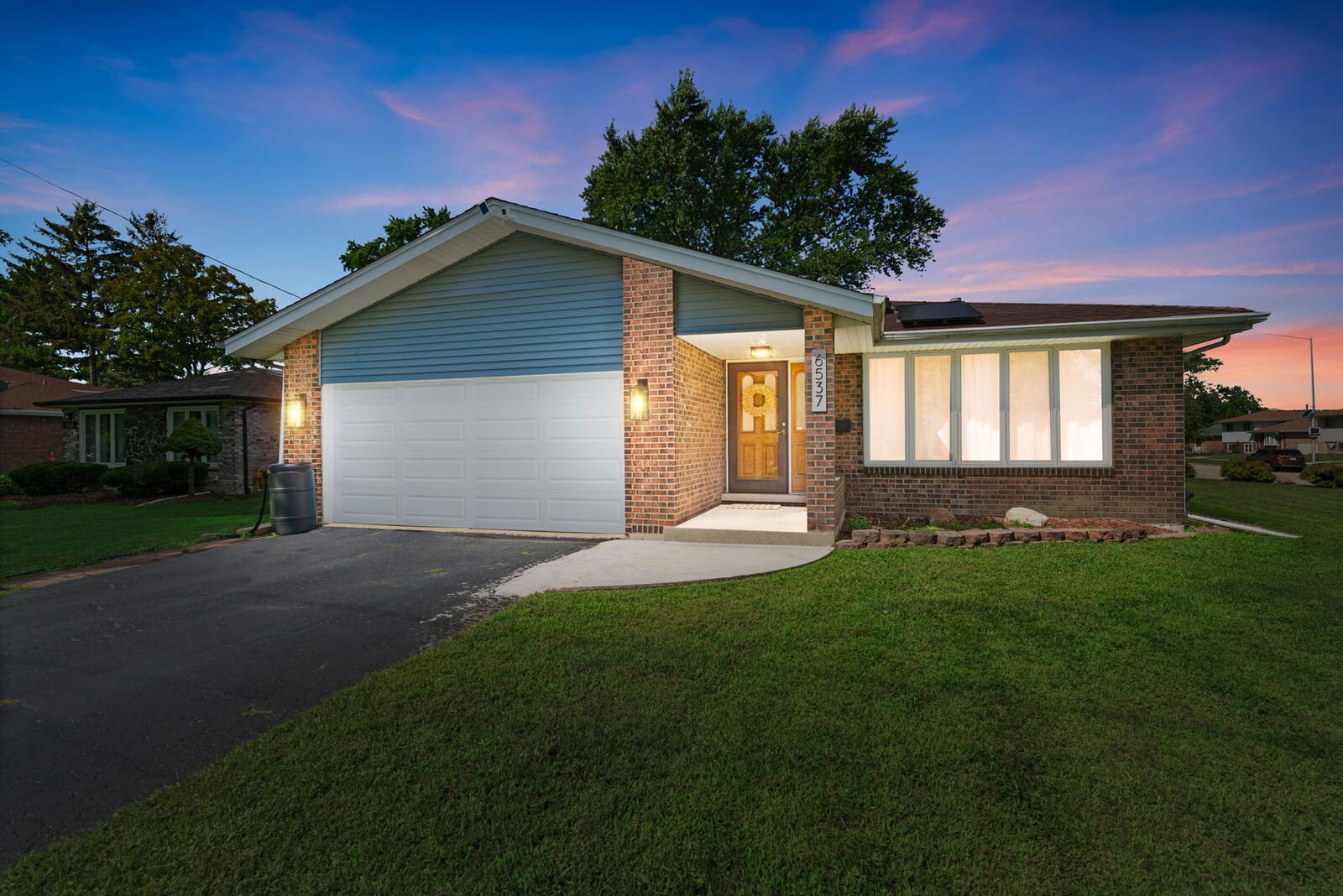 Property Photo: 6537 W 107th Street IL 60482