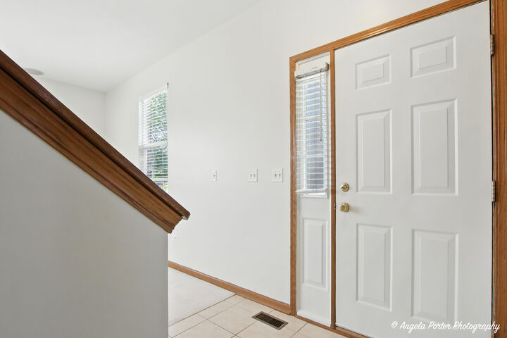 Property Photo: 509 Legend Lane IL 60050
