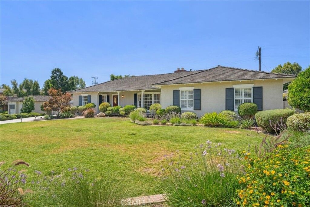 Property Photo: 942 Volante Drive CA 91007