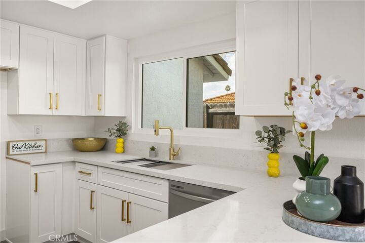 Property Photo: 25280 Shadescale Drive CA 92563