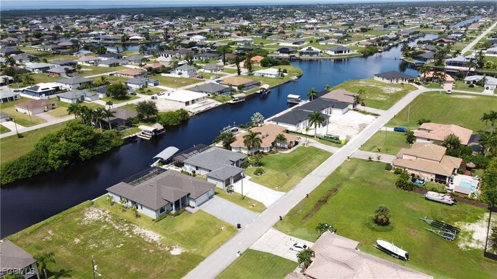 Property Photo: 1206 NW 36th Avenue FL 33993