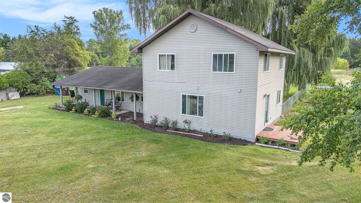 Property Photo:  4832 N Dickenson Road  MI 48618 