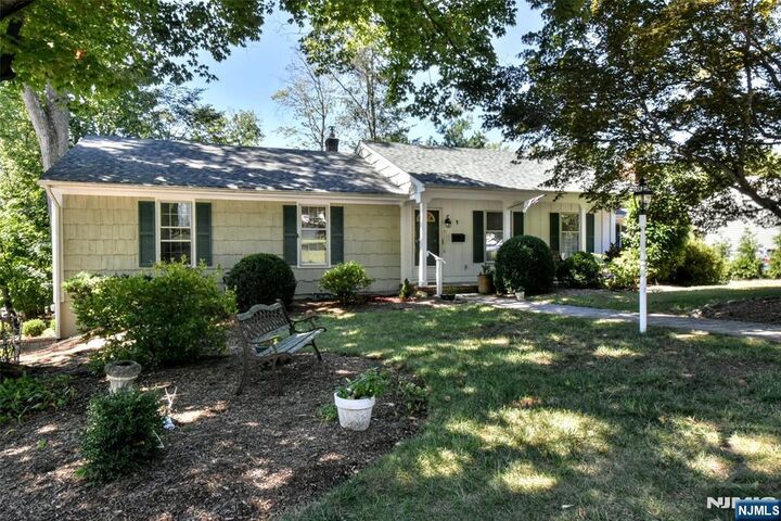 Property Photo: 1 Zimmerman Court NJ 07432