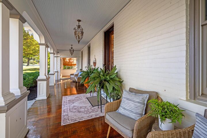 Property Photo:  114 Tower Place  KY 41075 