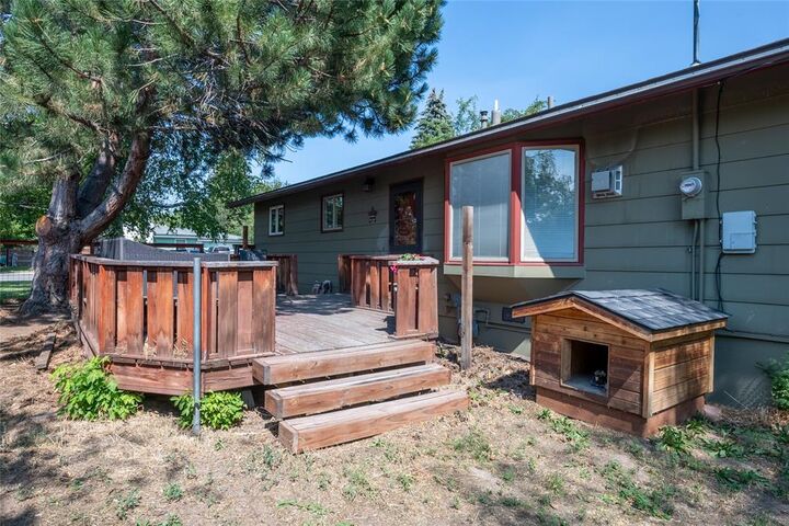 Property Photo: 217 Dixon Avenue MT 59801
