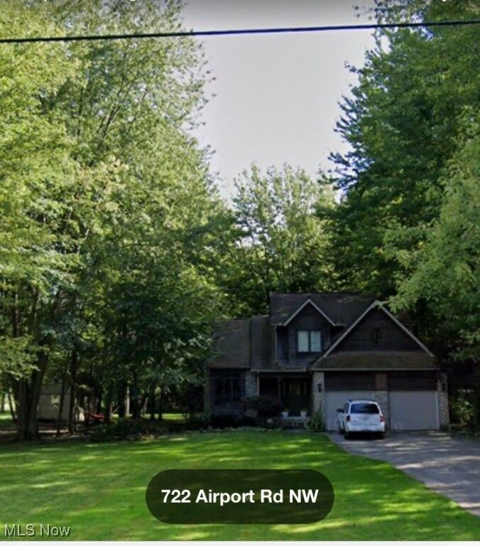 722 Airport Road NW  Warren OH 44481 photo