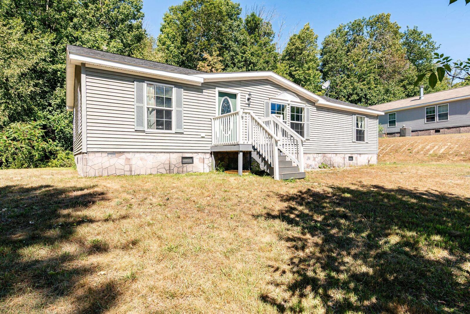 Property Photo: 4 Ivy Lane NH 03835