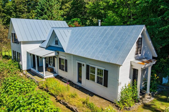 Property Photo: 2295 Quechee Main Street VT 05059
