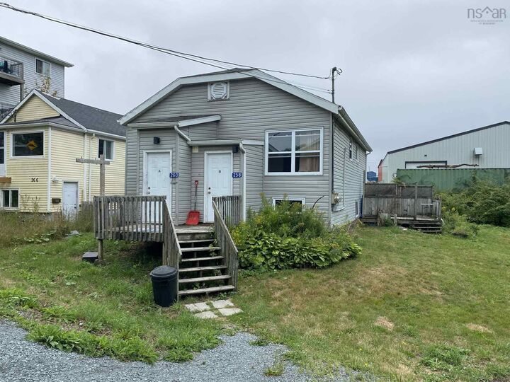 258/260 Renfrew Street  Dartmouth NS B2Y 2M5 photo